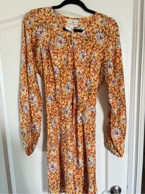 Hannah Art Wear Silk Floral Dress fits size 8-10
